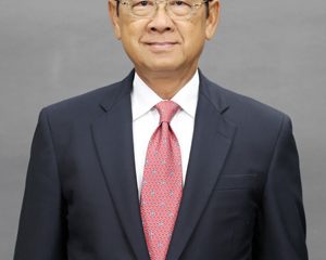 Dr.Narongchai Akrasanee